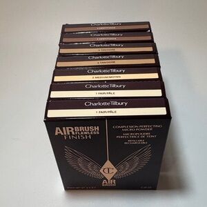 Charlotte Tilbury airbrush flawless finish pressed powder.